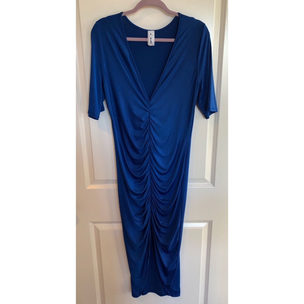 NWOT 1X Blue Ruched Midi Dress